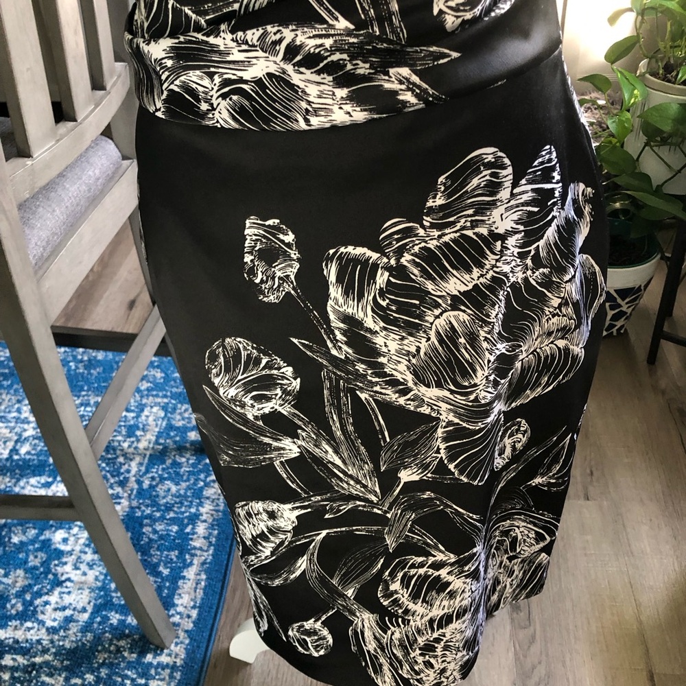 White House Black Market Dress - Picture 4 of 8